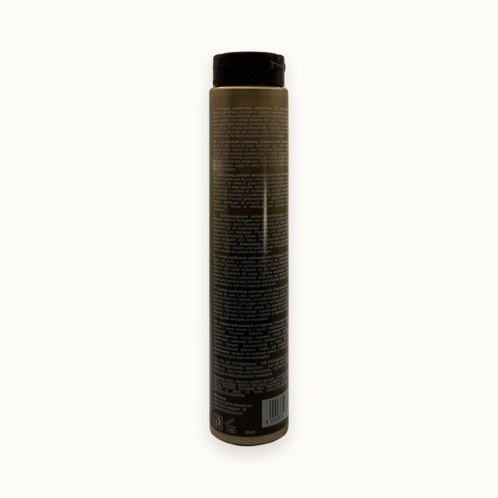 Andy Treat, shampoo purificante antiforfora 250 ml — packshot su fondo crema
