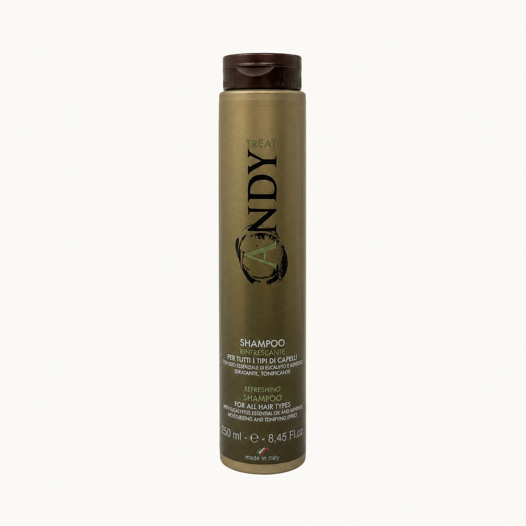 Andy Treat, shampoo rinfrescante eucalipto per il cuoio capelluto 250 ml — packshot su fondo crema