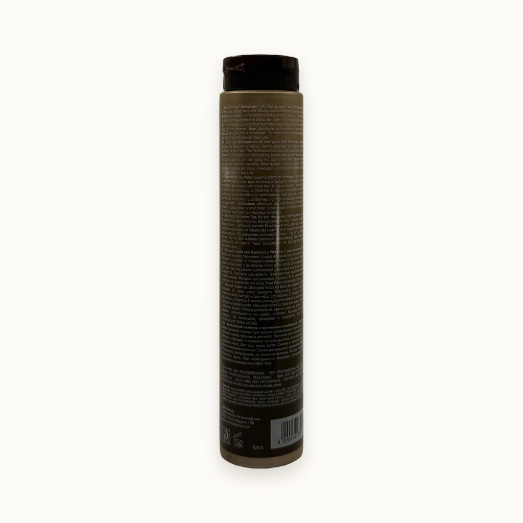 Andy Treat, shampoo uso giornaliero per tutti i capelli 250 ml — packshot su fondo crema