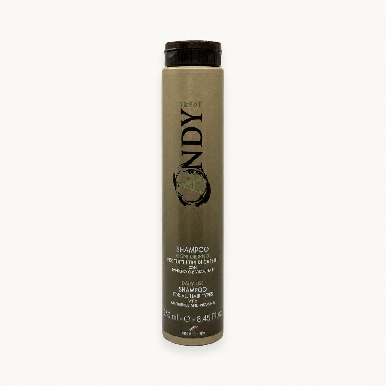 Andy Treat, shampoo uso giornaliero per tutti i capelli 250 ml — packshot su fondo crema