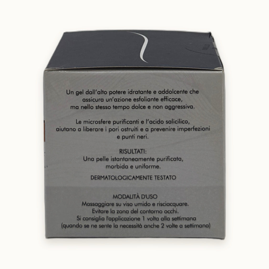 Rebalanced Skin, scrub esfoliante viso — packshot su fondo crema